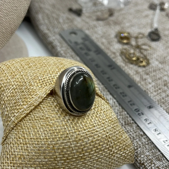 💎 Stunning Labradorite Ring - Blue/Green Flash - Sterling Silver, Size 6 - Picture 15 of 17